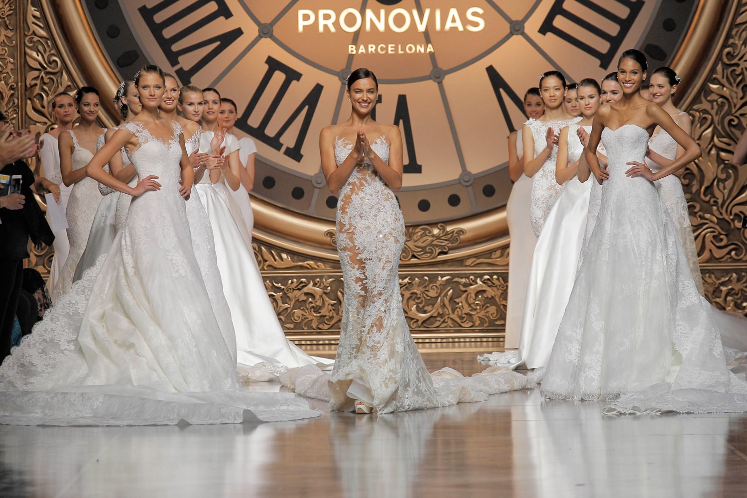 Pronovias неделя свадебной моды в Барселоне 2022